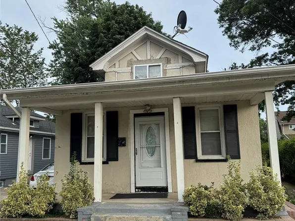 80 Vancott Ave, Hempstead, NY 11550