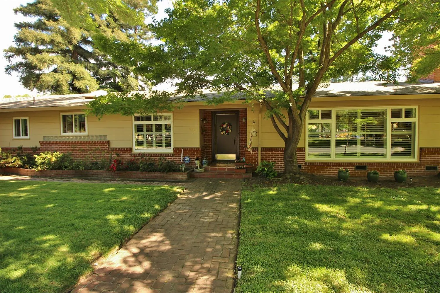 530 Helen Ave photo 1