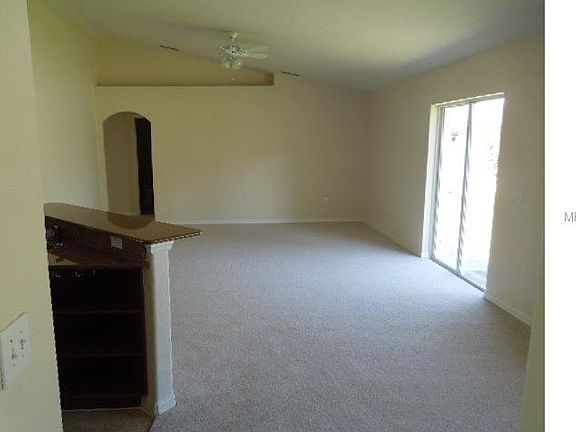 3rd image of 423 Dove Dr