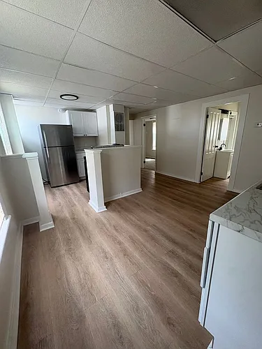 77 James St Photo 1