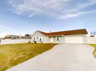 328 Buckhead Rd, Hubert, NC 28539