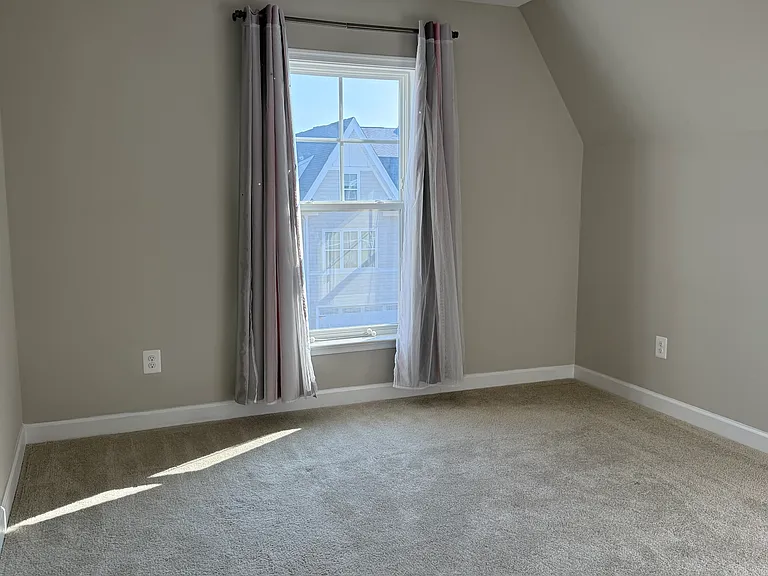3189 Marion Sq — Photo 14