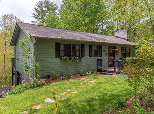 30 Whipporwill Dr, Weaverville, NC 28787