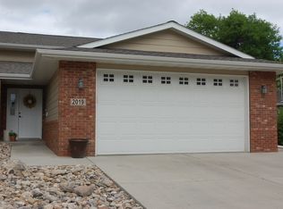 2019 Monte Vista Dr, Rapid City, SD 57702