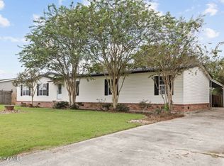 117 Glenfield Dr, Youngsville, LA 70592