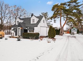 6272 W Court St, Flint, MI 48532