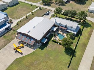 230 Aero Country Rd, McKinney, TX 75071