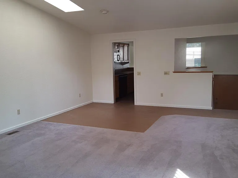 15171 52nd Ave S — Photo 2