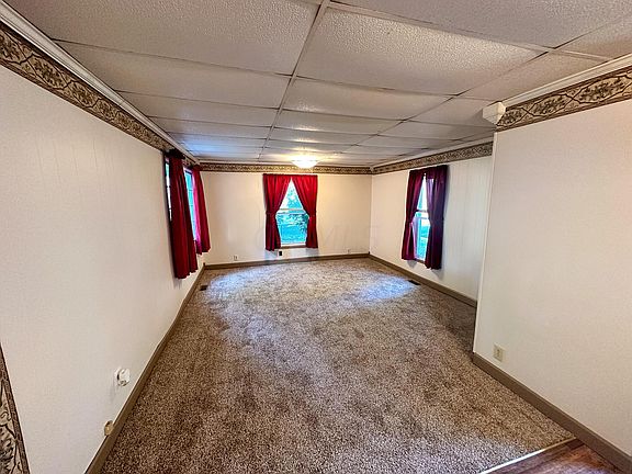 4th image of 356 Fahey St
