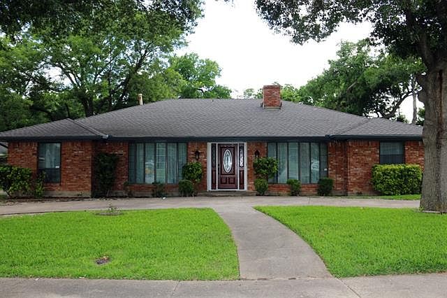 1st image of 1215 Greenbrook Dr