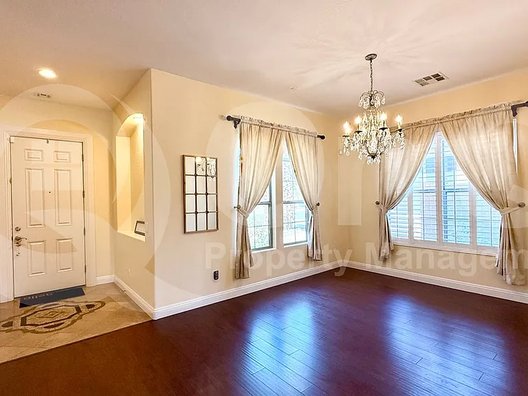 3137 E Fandango Dr — Photo 9