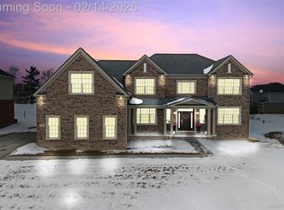 1189 Napa Dr, Canton, MI 48187