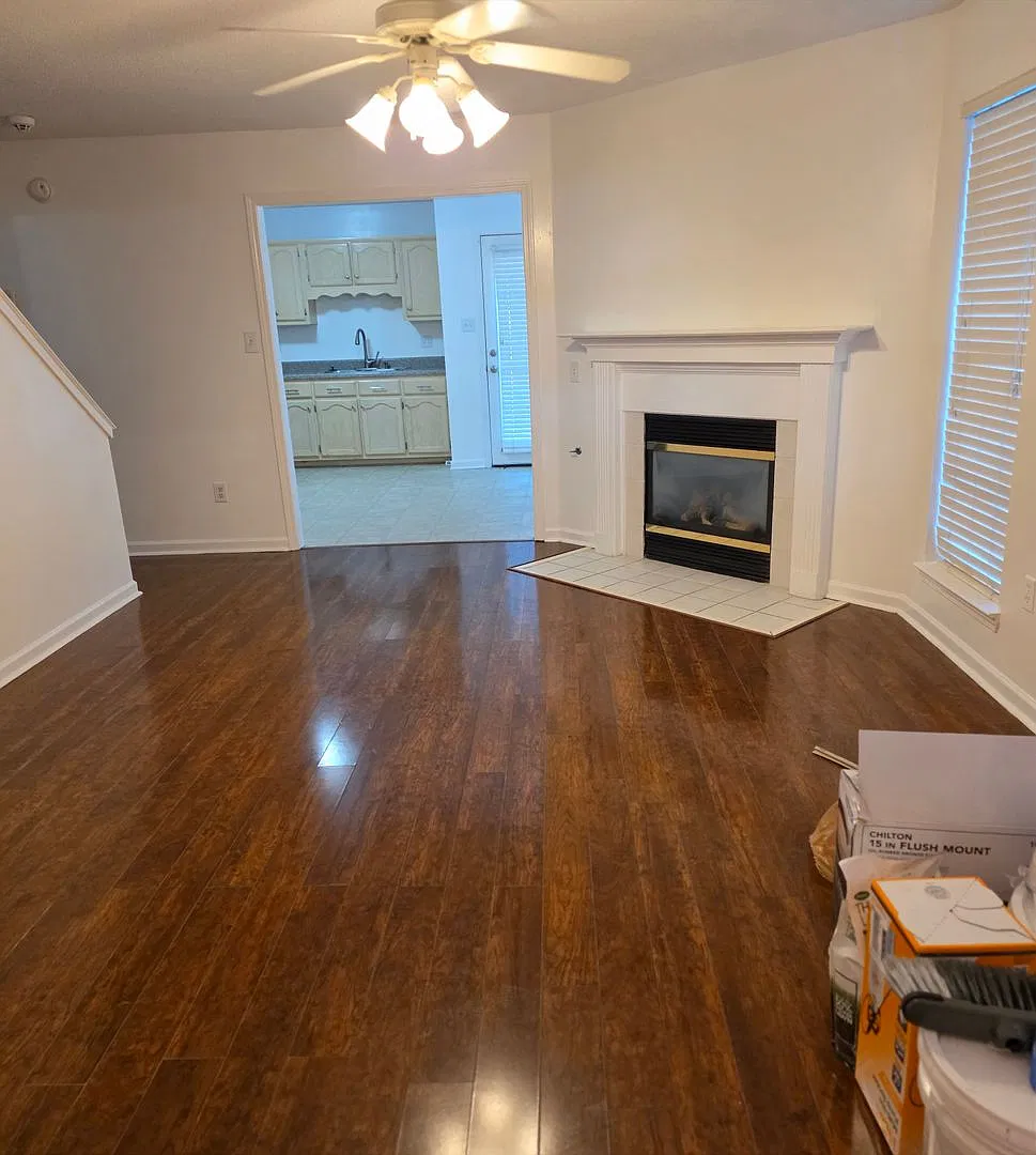Spacious 3-Bedroom Home with Bonus Room and Main-Level Primary Suite! — Photo 2
