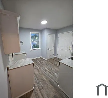 2 bed, 900 sqft, $1,200 — Photo 4