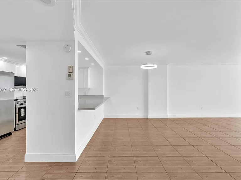 2801 NE 183rd St #1703W — Photo 16