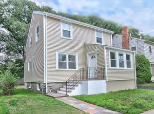 31 Caspar St, West Roxbury, MA 02132
