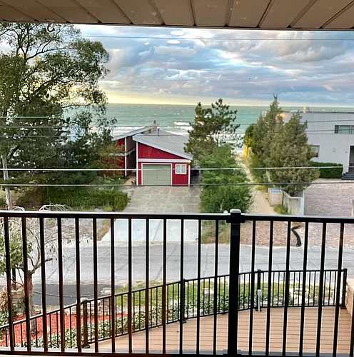 31 Shore Dr Photo 1