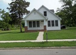 1st image of 329 McIlrath St