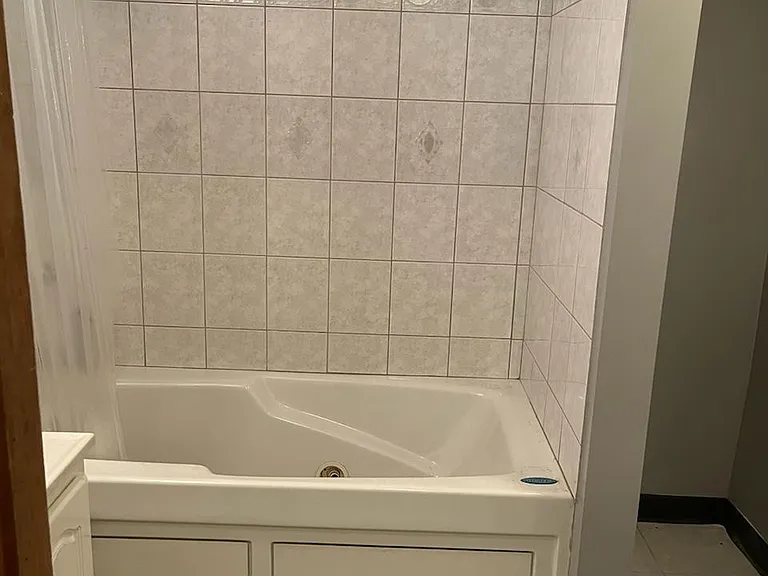 2nd Bathroom
