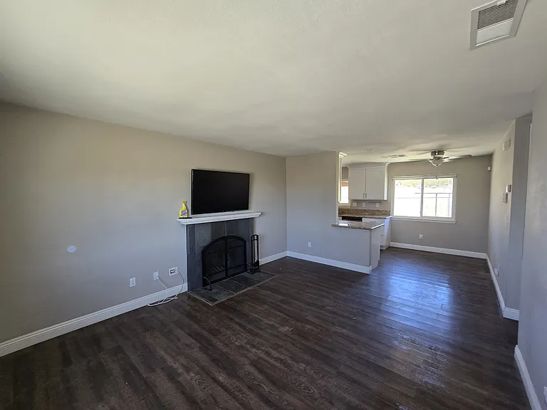 32673 Zircon Rd — Photo 6