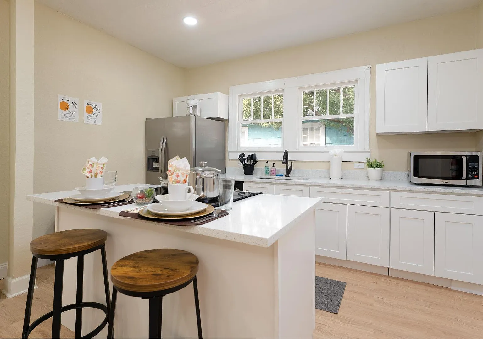 105 W 36th St - Room 3 — Photo 3