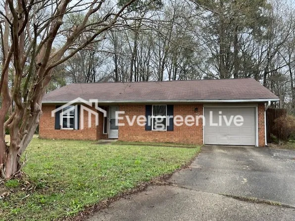 112 Morning Bloom Ct, Raeford, NC 28376