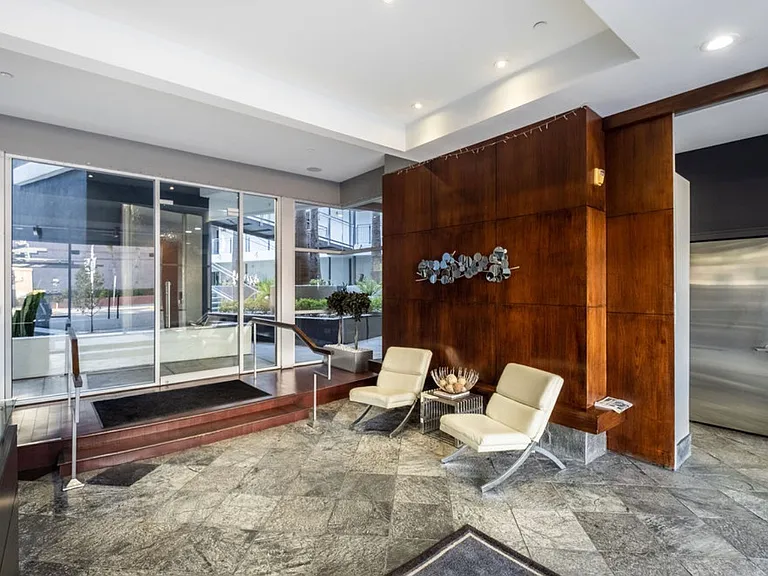101 Market St #204 — Photo 11