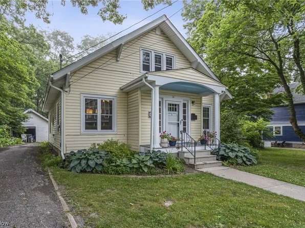 43 N Park St, Oberlin, OH 44074