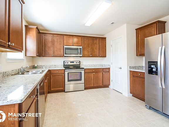 5th image of 3638 Stargell Dr