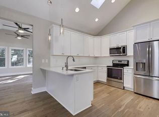 18 Quarter Staff Pl, Ocean Pines, MD 21811