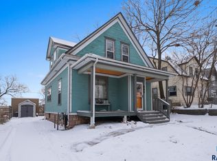 610 S 1st Ave, Sioux Falls, SD 57104