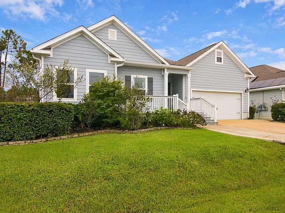 2nd image of 590 Las Roblas Grande Dr