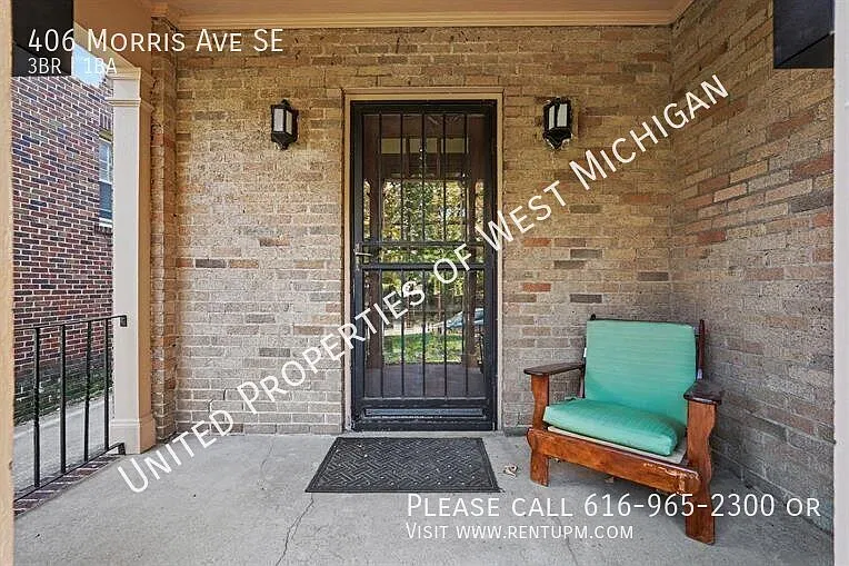 Available Now! | 3 bedroom, 1 Bathroom Upper Level Apartment in the Heritage Hill Neighborhood | ... — Photo 2