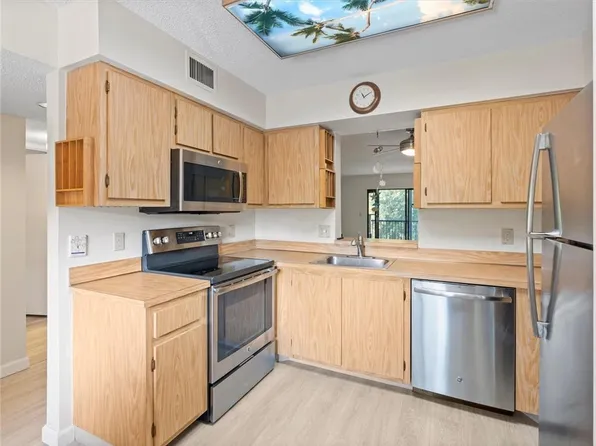 2209 S Cypress Bend Drive #307, Pompano Beach, FL 33069