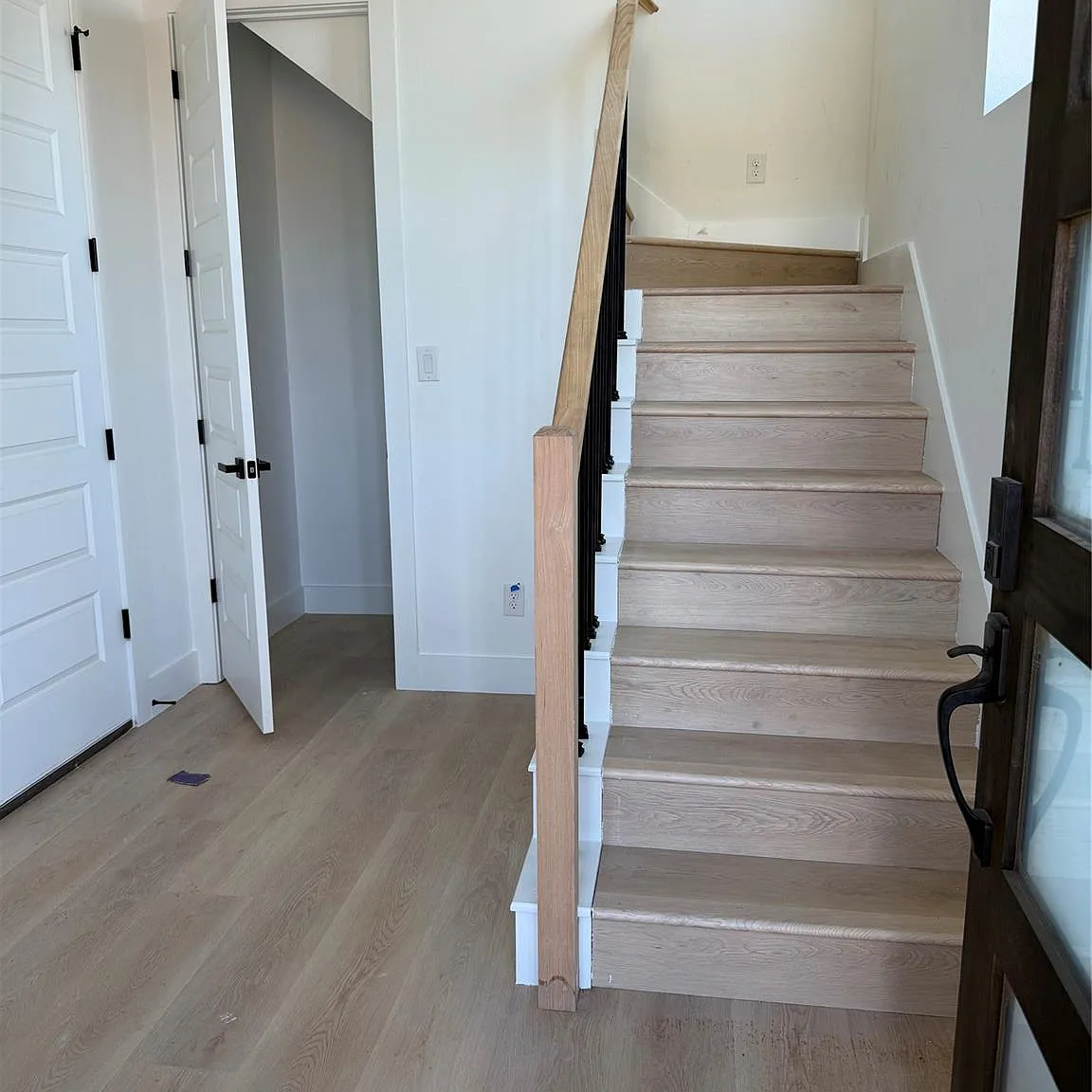 2 bed, 2.5 bath, 1526 sqft, $3,200 — Photo 2