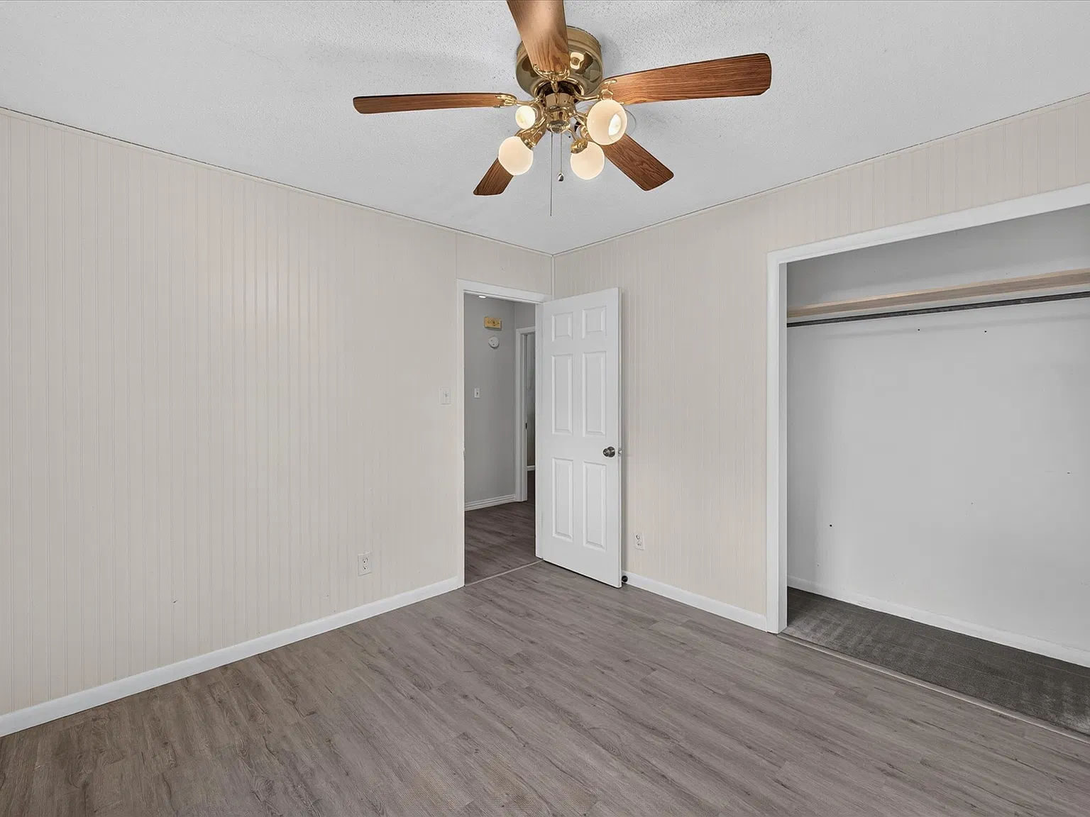 301 Dellis Street, Terrell, TX 75160 - — Photo 4