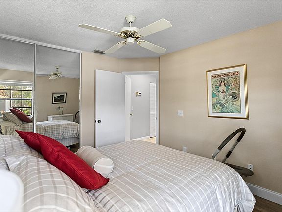 4th image of 5379 Verona Drive #E