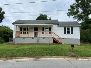 412 Victor St, Eden, NC 27288