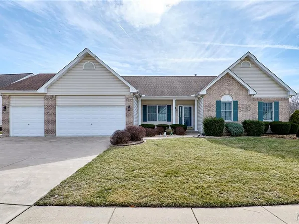 134 Huntington Crossing Dr, Saint Peters, MO 63376