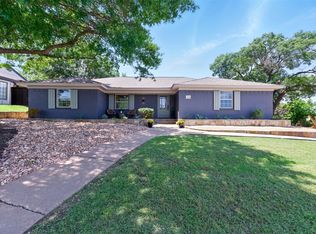 6713 Genoa Rd, Fort Worth, TX 76116