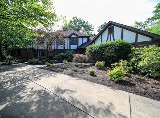 8265 Eagle Ridge Dr, Concord Township, OH 44077