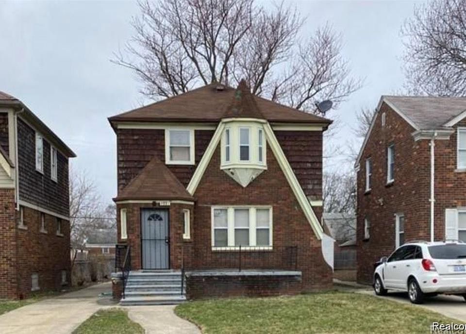 1st image of 9881 Balfour Rd