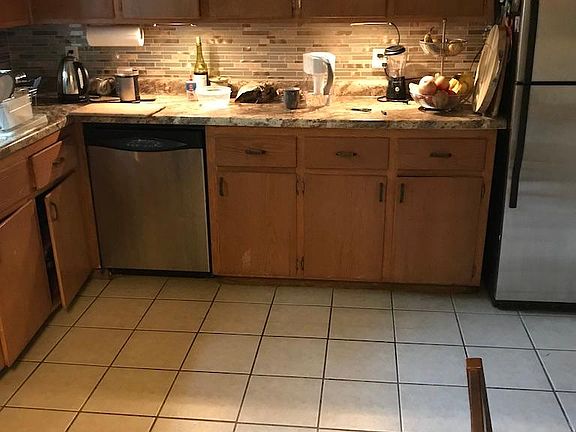 3rd image of 130 N Blair St #1