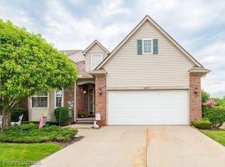 2647 Kerria Dr, Howell, MI