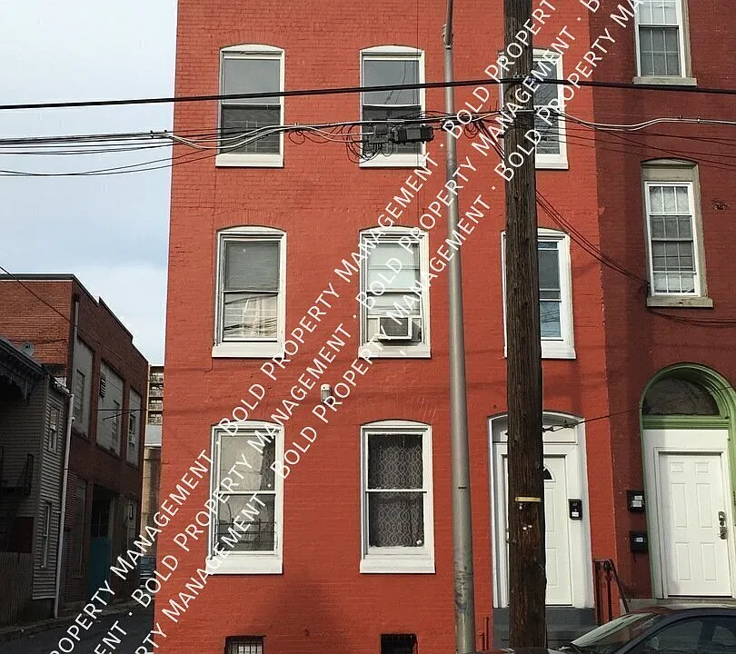 827 Chestnut St #1