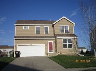 2414 Ridgeview Dr, Papillion, NE 68046