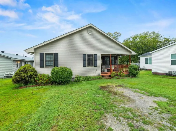 155 E Dixon St, Sebree, KY 42455