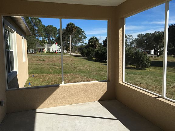 Screened porch 