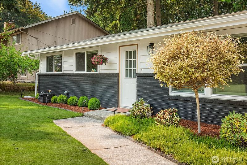 2nd image of 12218 66th Avenue Ct E
