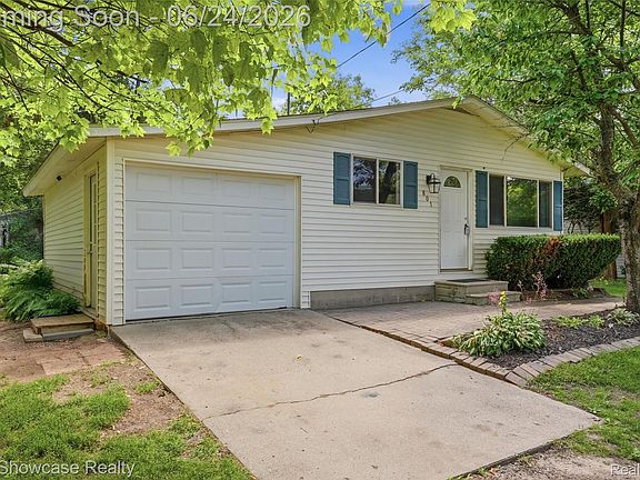 5th image of 801 Farnsworth Rd